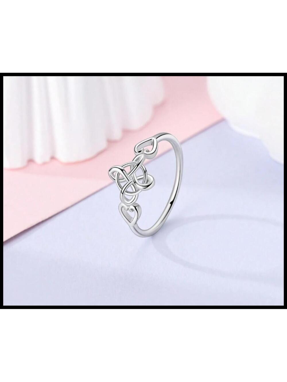 Celtic knot - Ring - Silver - Size 6